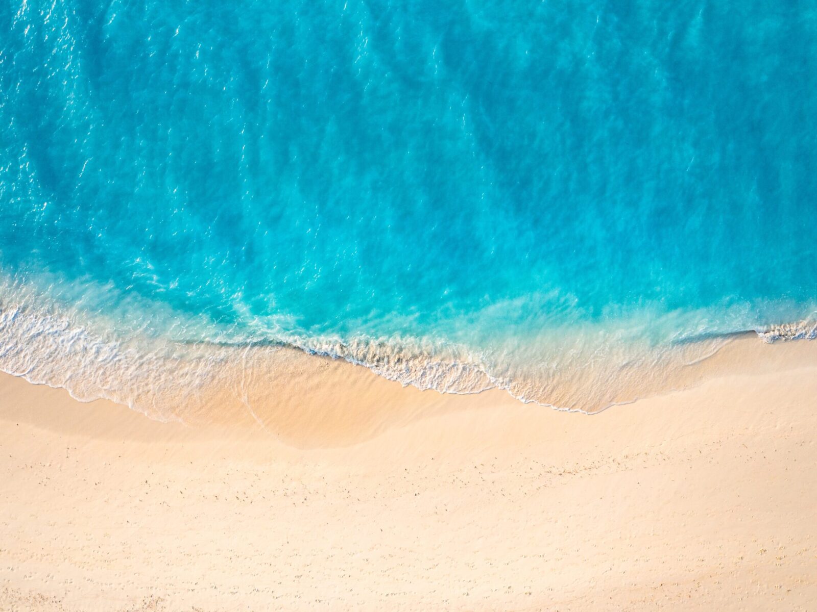 Summer,Seascape,Beautiful,Closeup.,Blue,Sea,Water,In,Sunny,Day.