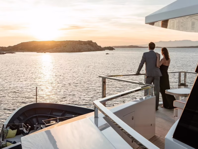 KING BENJI YACHT FOR CHARTER – COUPLE LIFESTYLE