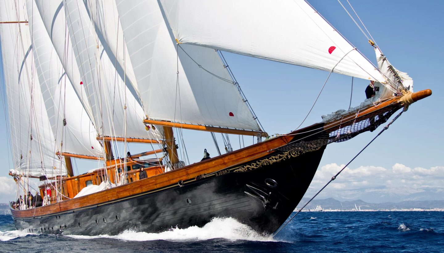 S:Y Creole Exterior and Hull