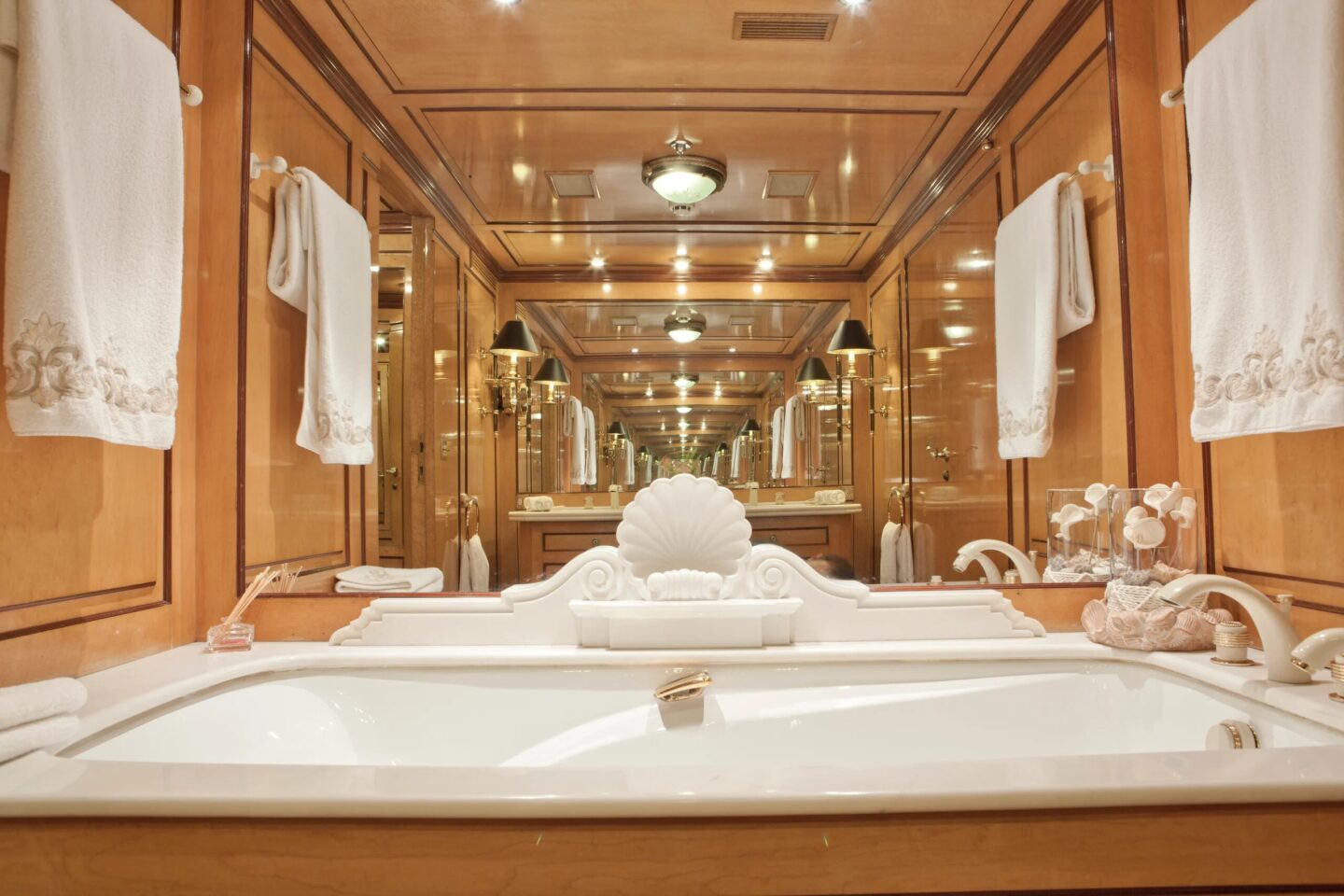 S:Y Creole bathtub
