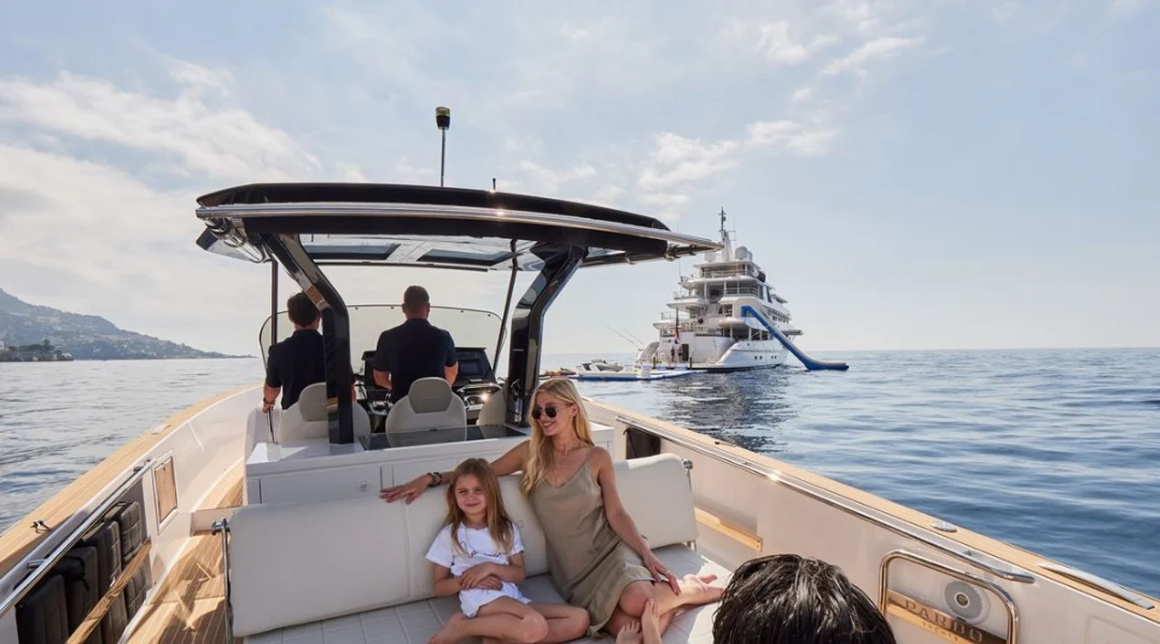 coral ocean lifestyle