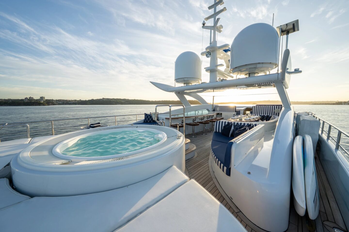 my-lumir-aft-deck-jacuzzi