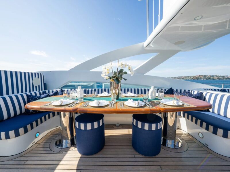 my-lumir-dining-area-deck-al-fresco