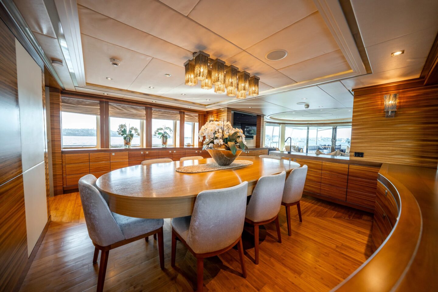 my-lumir-interior-dining-area-2