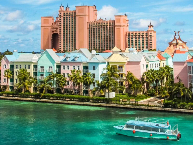 Beautiful,Scene,Of,Colorful,Houses,And,A,Hotel,In,Nassau,