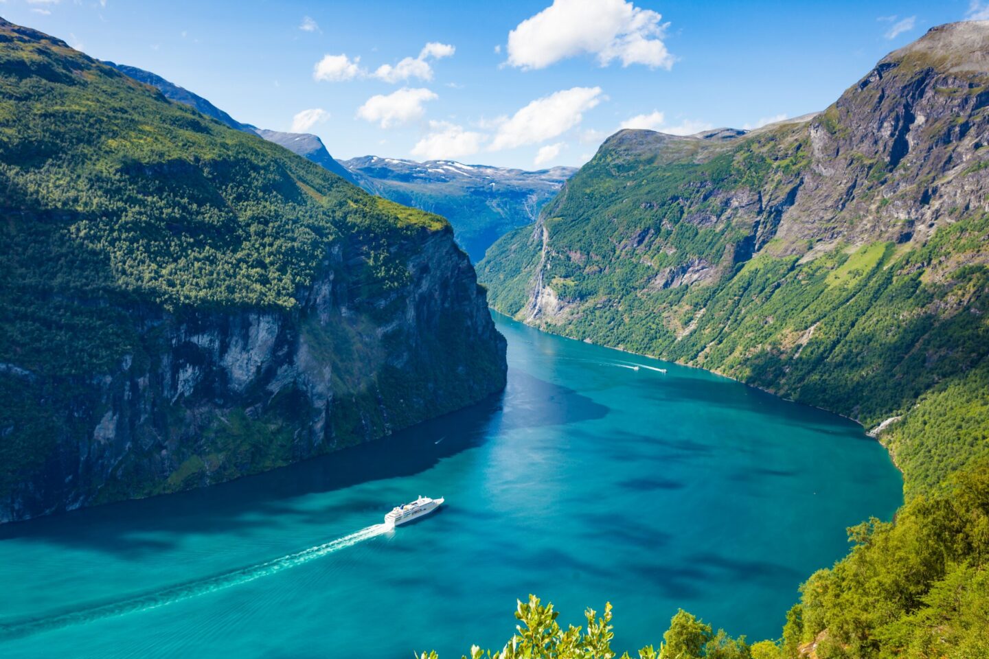 Norway luxury yacht charter off the beaten track