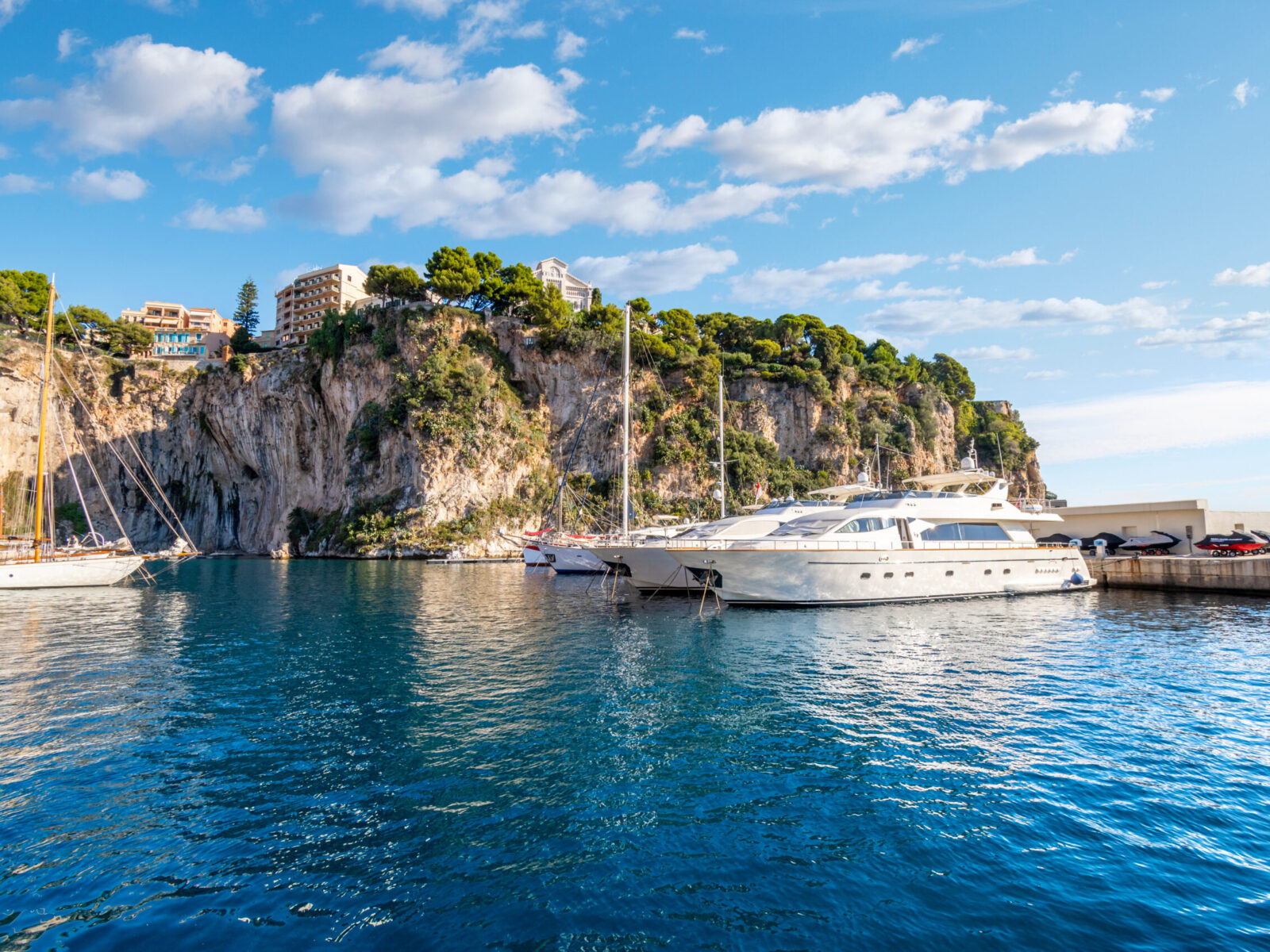 Monte,Carlo,,Monaco,-,September,26,2019:,Sailboats,And,Yachts