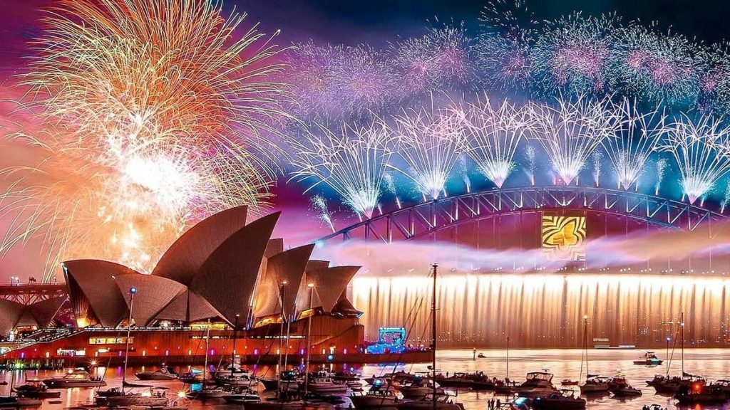 Australia Sydney Harbour new year's eve fireworks