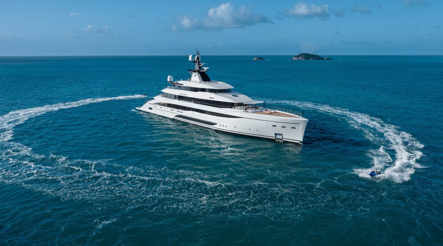 Running shot of 67.6M CRN superyacht Amor a Vida