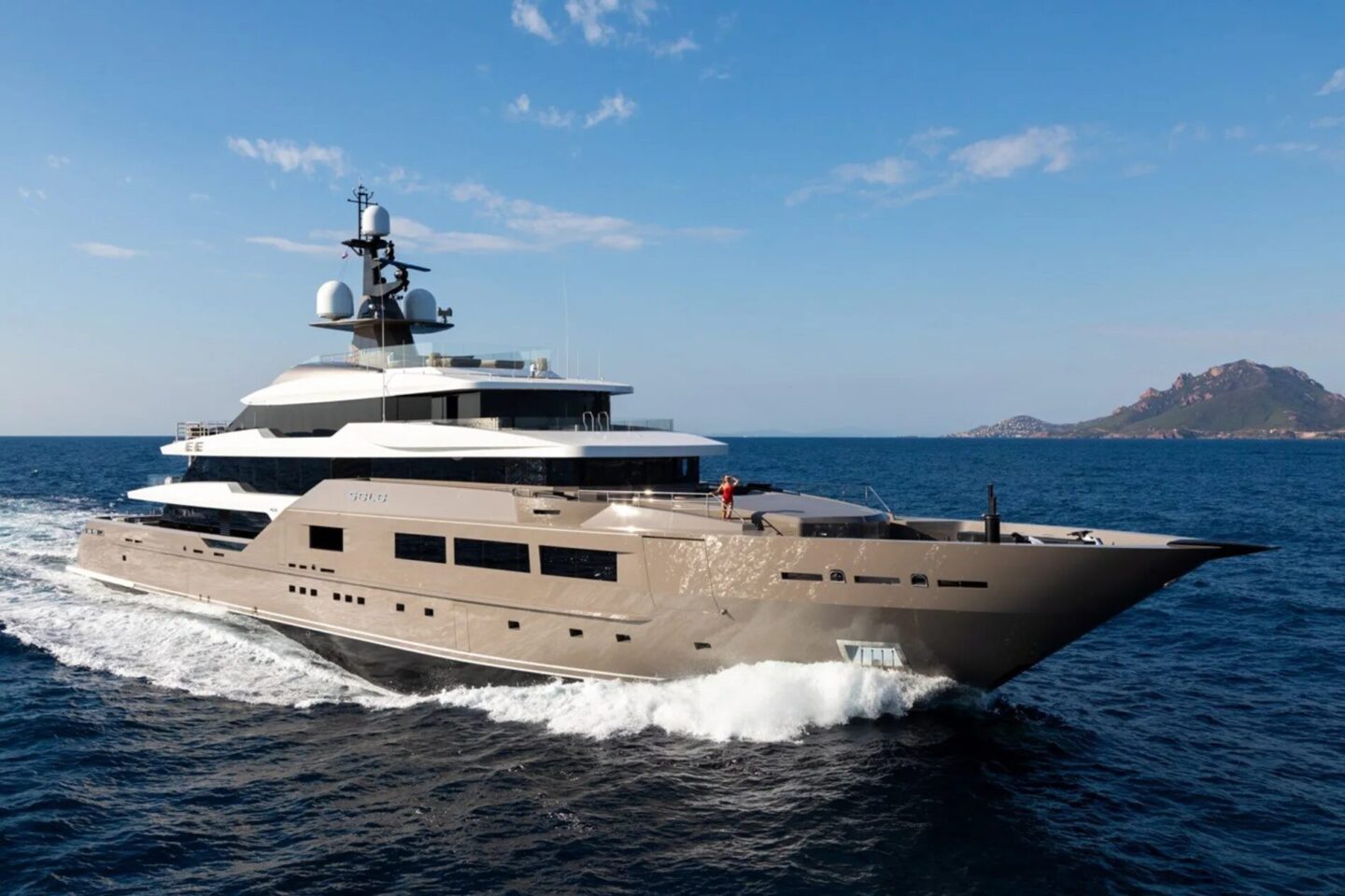 Running shot of 72M Tankoa superyacht Casino Royale