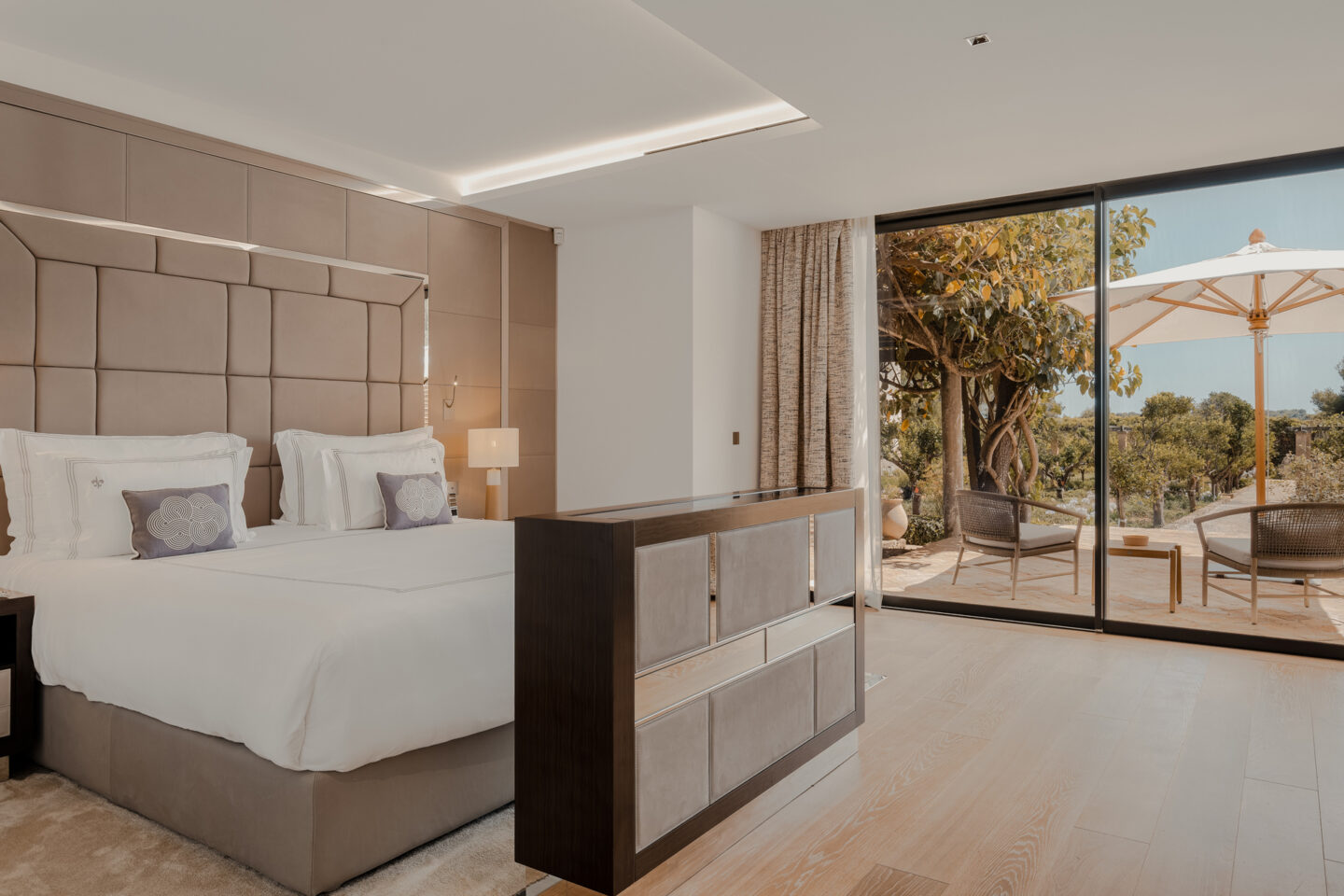 Bedroom, Le Grand Jardin Cannes
