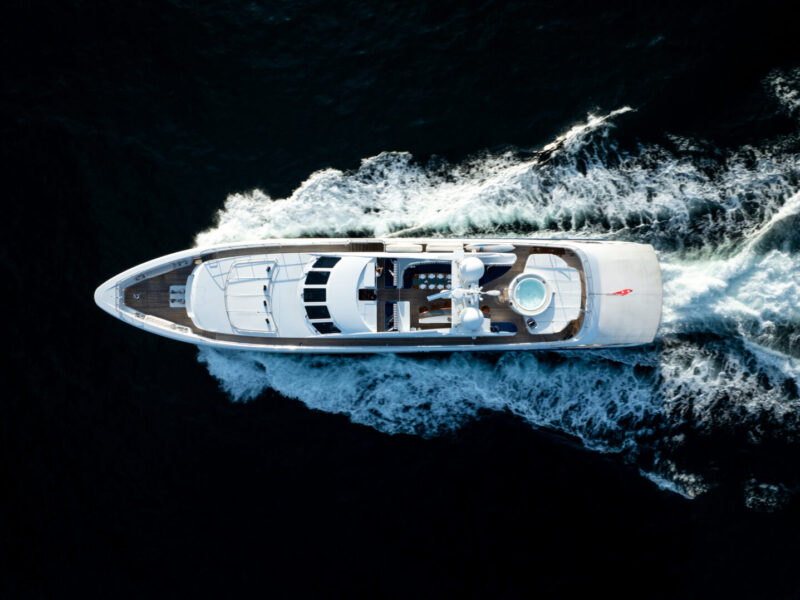 Lumir yacht charter