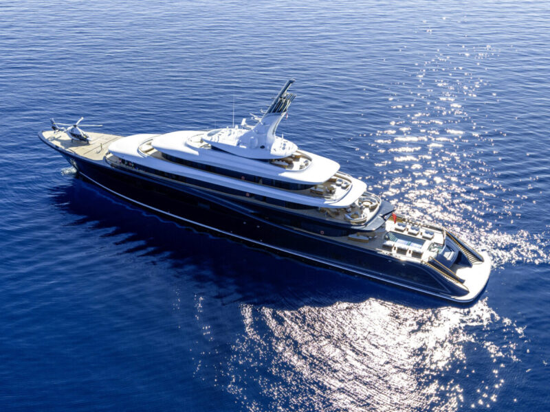 Charter Yacht Breakthrough