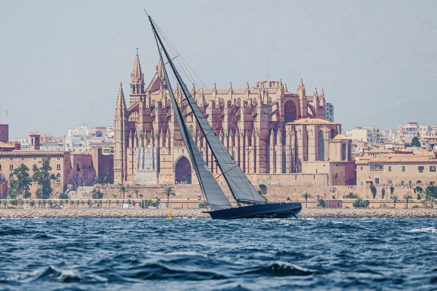 superyacht-cup-palma-2025-action-shot-with-background