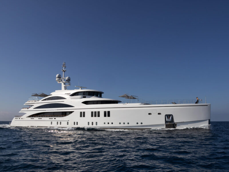 my-soundwave-running-shot-of-the-superyacht-credit-roccabella-malcorps